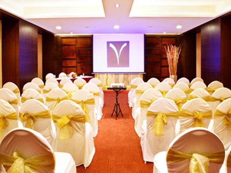 Yogi Metropolitan Hotell Navi Mumbai Eksteriør bilde